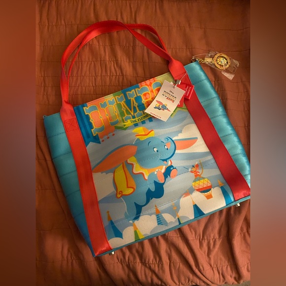 Harveys Handbags - Dumbo D23 Expo Exclusive Harvey’s